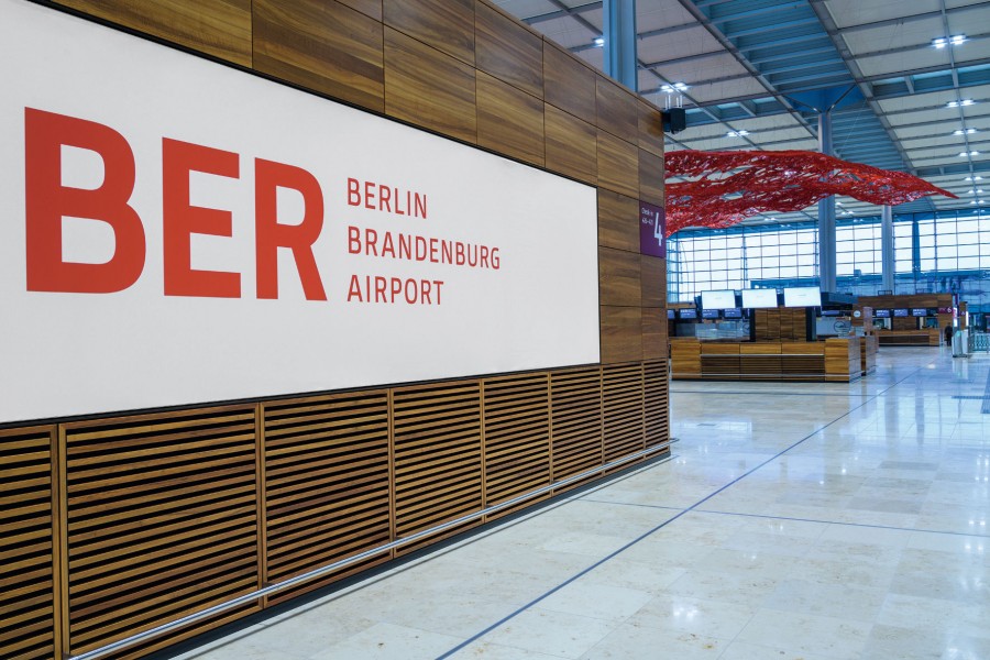 Mit Fertigstellung aller Terminals werden mehr als 50 Mio. Passagiere über den neuen Flughafen BER abgewickelt. In den Terminals 1 und 5 stehen dazu rund 200 Sanitärräume zur Verfügung, ausgestattet mit den smarten berührungslosen Armaturen HansaElectra 6443 2219 und HansaElectra 0088 0010. Bild: Flughafen Berlin Brandenburg GmbH