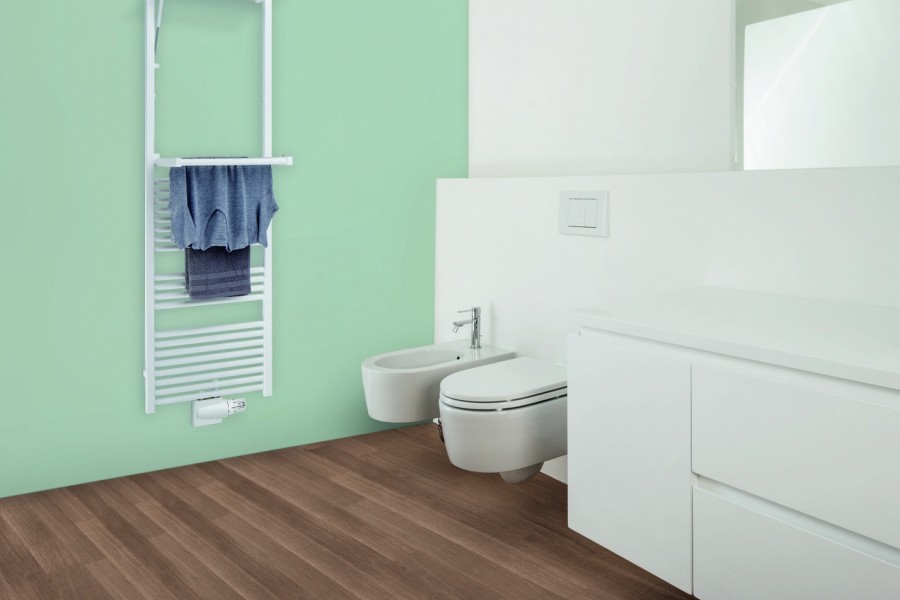 Der Zeno Wing garantiert durch seine praktische 2-in-1-Lösung aus Heizkörper und Handtuchablage eine optimale Raumnutzung. Quelle: Zehnder Group Deutschland GmbH, Lahr