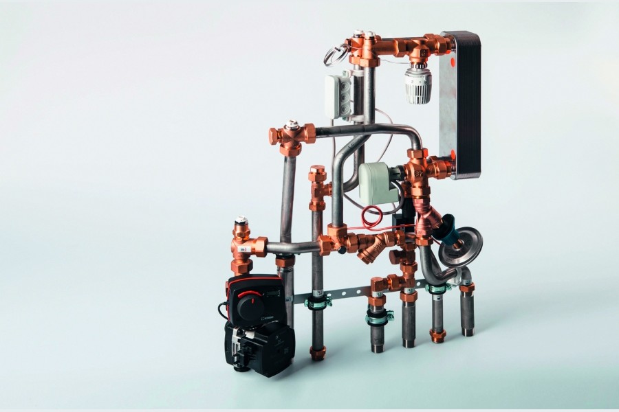 Für direkte Anschlüsse an gemischte Heizkreisläufe mit unterschiedlichen Vorlauftemperaturen wurde eigens die Wohnungsstation HIU HKM eingeführt. Quelle: Watts Water Technologies