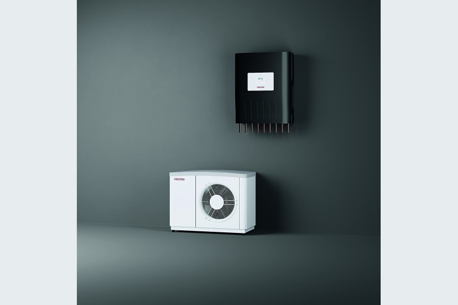 Mit Hybridlösungen, wie dem WPL 17 ACS classic hybrid Set, lassen sich Wärmepumpen auch unkompliziert in bestehende Heizsysteme einbinden. Quelle: Stiebel Eltron