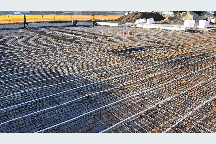 Elektroheizdrähte aktivieren künftig das Betonfundament des Gebäudes. Quelle: my-PV