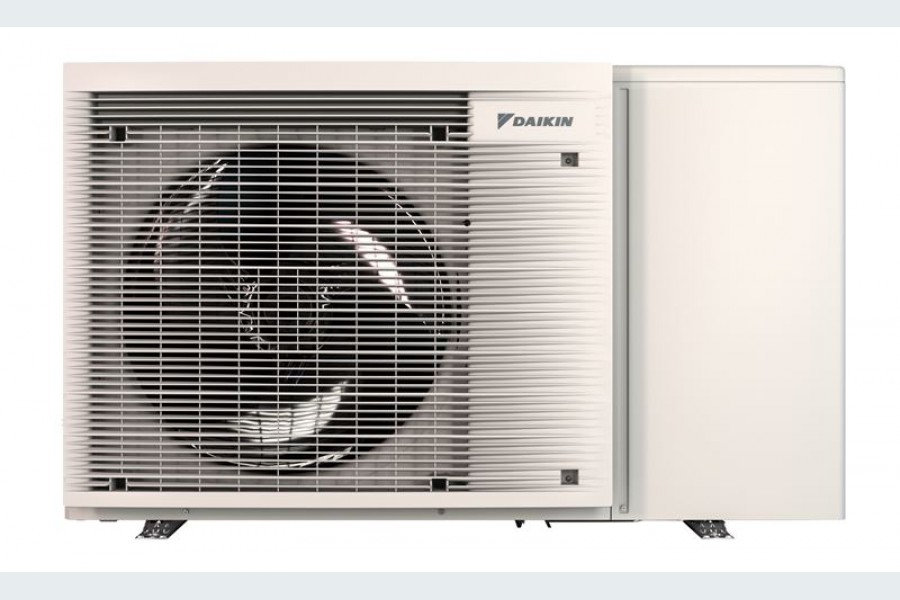 Die neuen Modelle der Daikin Altherma 3 M sind in den kleineren Leistungsklassen 4 kW, 6 kW und 8 kW mit einem neu designten Außengerät erhältlich. Quelle: Daikin