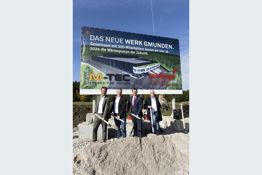 (v.l.n.r.): Stefan Gubi, Peter Huemer, LR Markus Achleitner, Gernot Windhager - Bild: Windhager