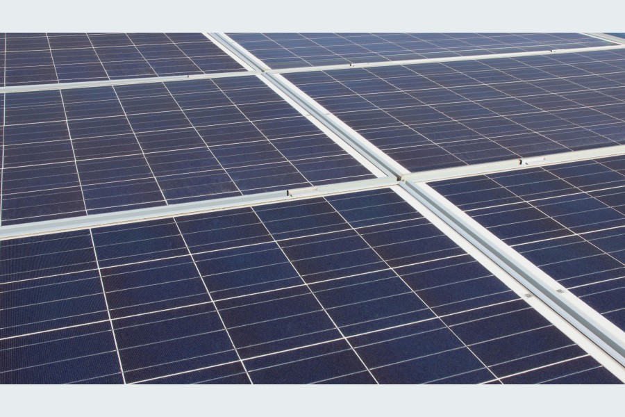 ZEWOTHERM führt ab sofort PV-Anlagen für gewerbliche und private Gebäude im Programm. Quelle: Zewotherm