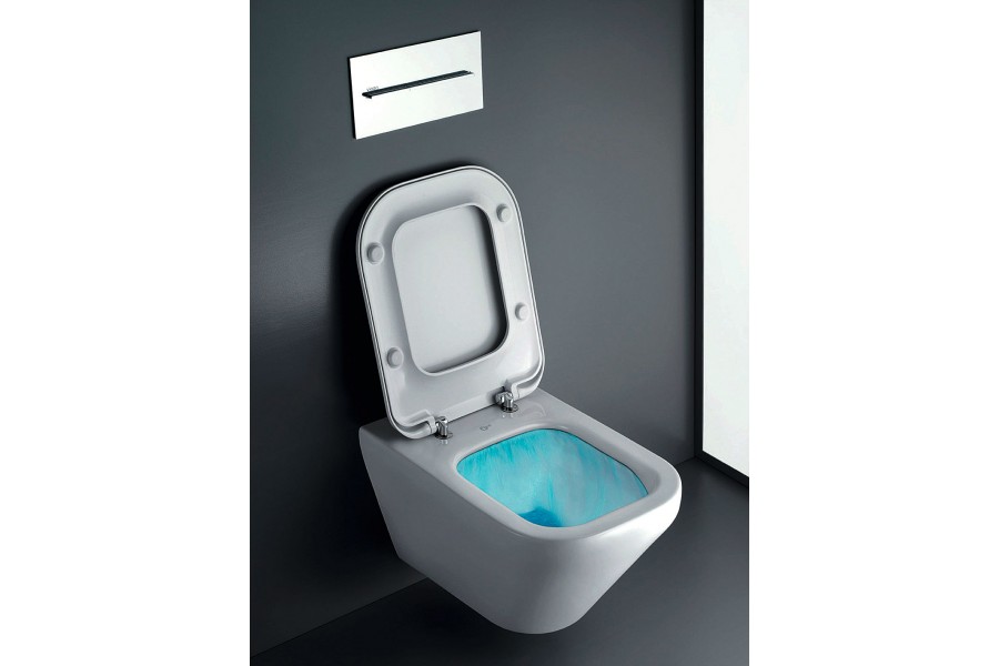 Das voll glasierte Kanalsystem bei der AquaBlade-Technologie garantiert eine Schalldämmung beim Spülvorgang um 25 %. Bild: Ideal Standard 