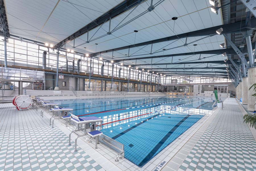 Das bestehende Heidbergbad (Sportbad) mit der Erweiterung zur linken Seite. Bild: Christian Bierwagen