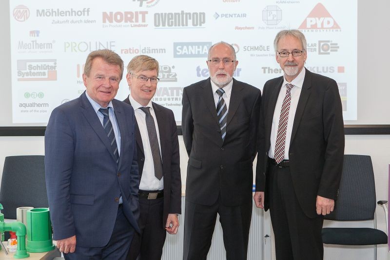 Die BVF-Führungsriege (v.l.n.r.): Ulrich Stahl, Michael Muerköster, Joachim Plate und Heinz Eckard Beele - Bild: Bundesverband Flächenheizungen und Flächenkühlungen e. V.