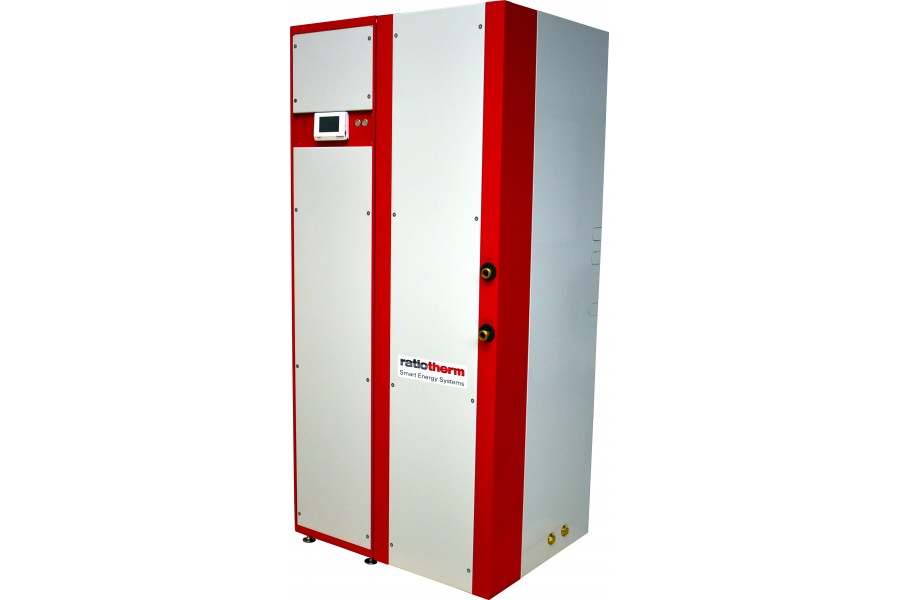 Die hohe Nennheizleistung von bis zu 16,6 kW sorgt dafür, dass selbst Einfamilienhäuser im Bestand allein durch die Sole/Wasser-Wärmepumpe WP Max-S CF12 von ratiotherm in Kombination mit einer PVT-Anlage ganzjährig beheizt werden können. Quelle: ratiotherm GmbH & Co. KG, Dollnstein